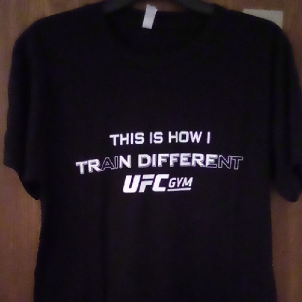 UFC black T-shirt By Zuni, Size Medium, Unisex New Without Tags